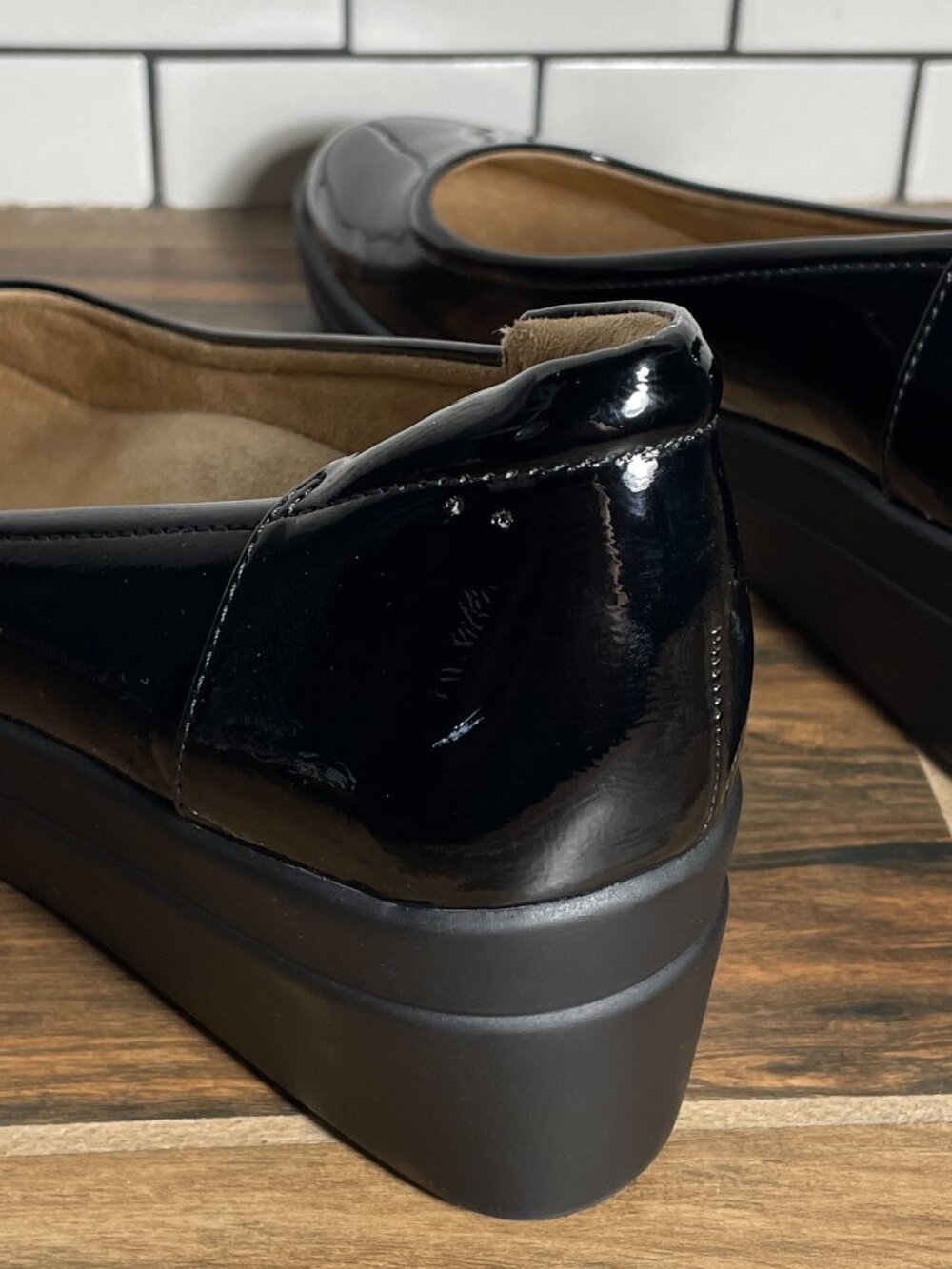 Naturalizer Sam Shoes Womens Size 10 Black Faux Patent Leather Wedge Pumps Heels - Picture 8 of 16